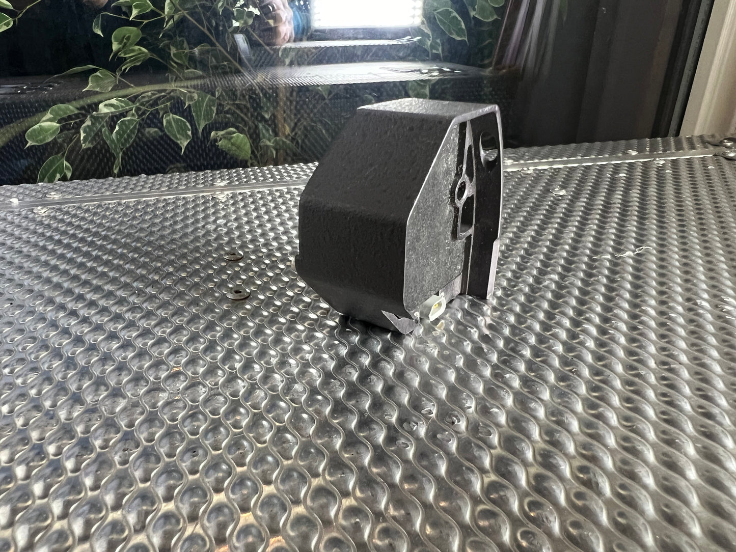 Arricam port cover with electronic connector Arri